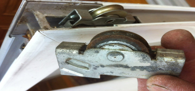 screen door roller repair in Elgin, IL